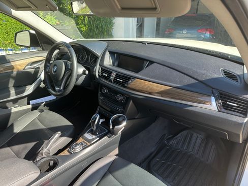 Used 2015 BMW X1 sDrive28i image 4
