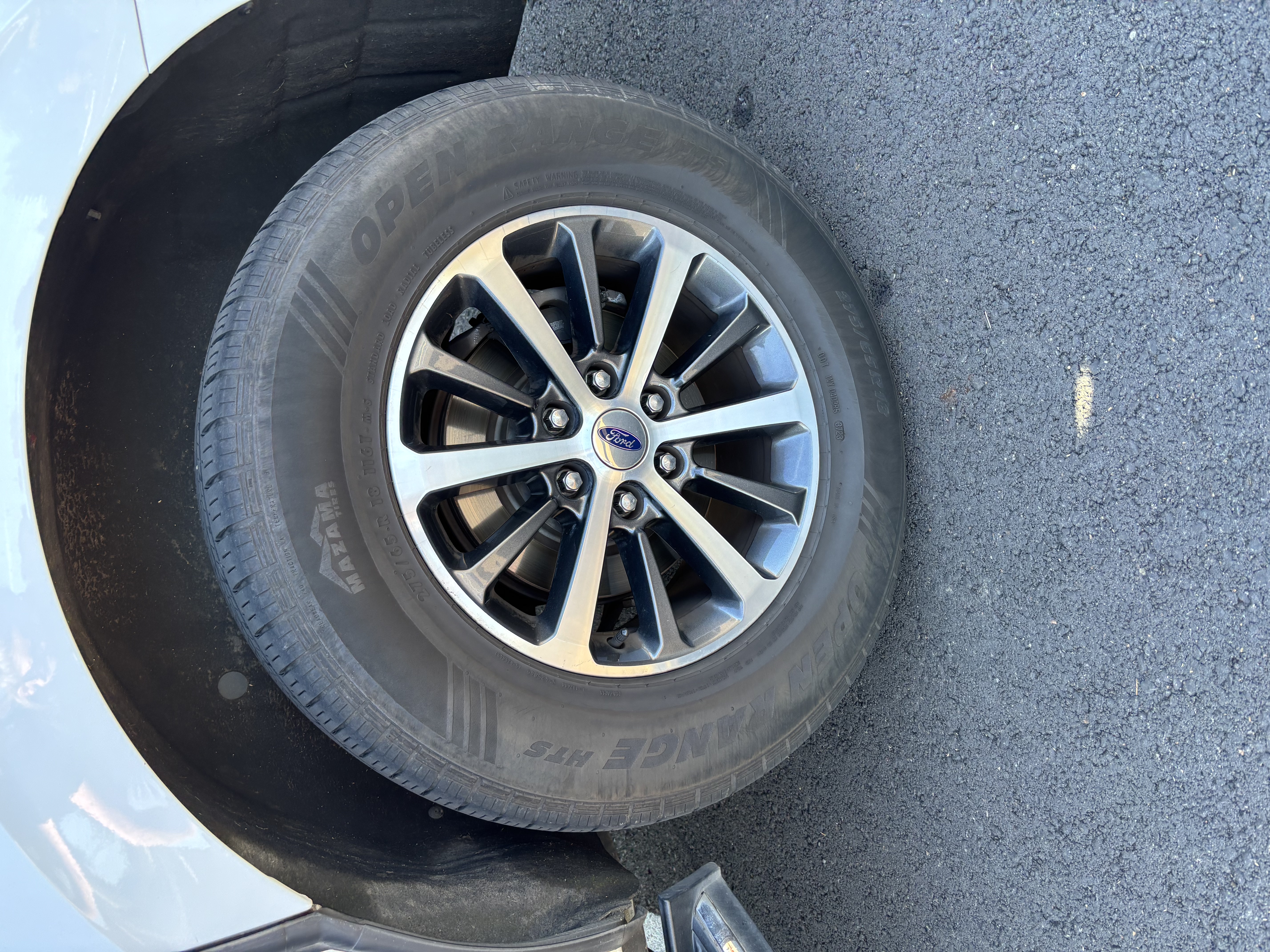 Used 2018 Ford Expedition Max XLT w/ Equipment Group 202A AWD/4WD image 22