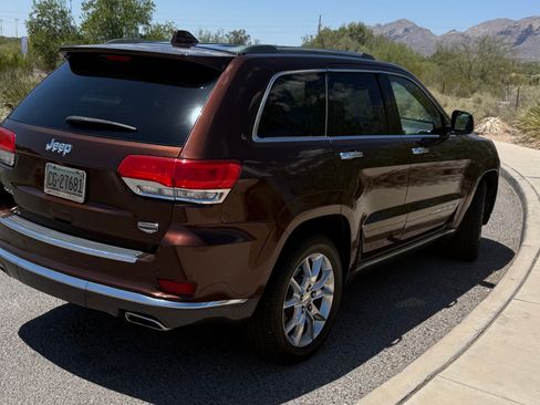 Used 2014 Jeep Grand Cherokee Summit AWD/4WD image 6