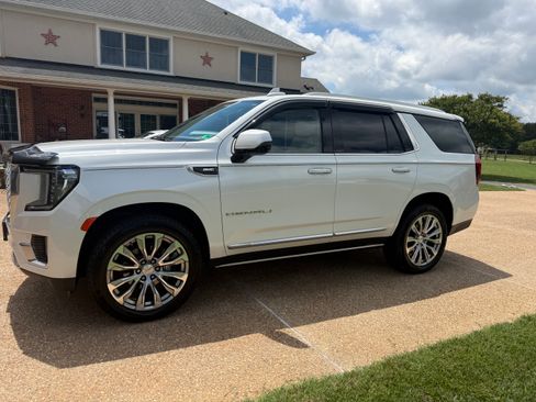Used 2024 GMC Yukon Denali w/ Max Trailering Package AWD/4WD image 16