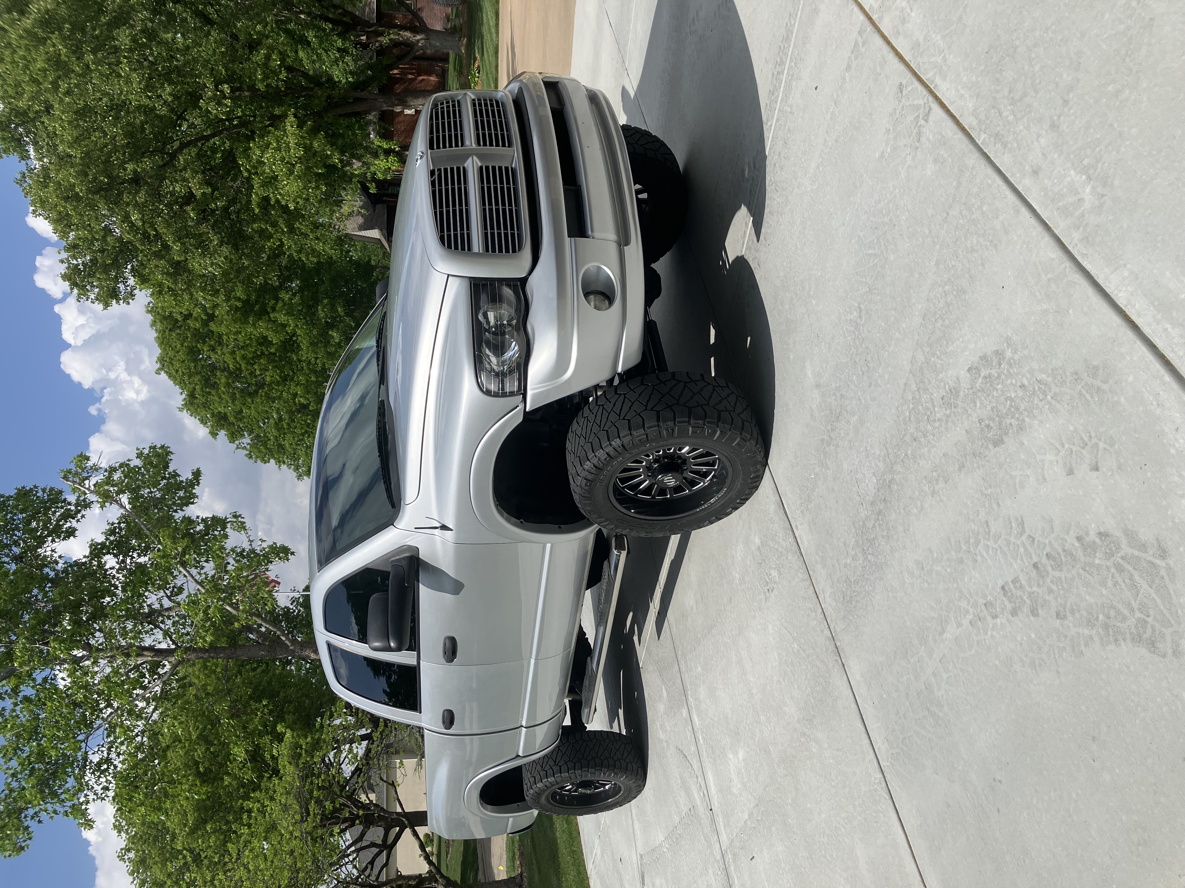 Used 2005 Dodge Ram 2500 Truck SLT w/ Sport Appearance Group AWD/4WD image 1