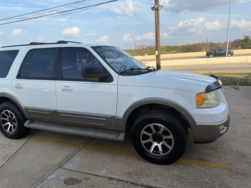 Used 2003 Ford Expedition Eddie Bauer image 8