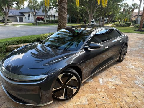 Used 2023 Lucid Air Pure image 6