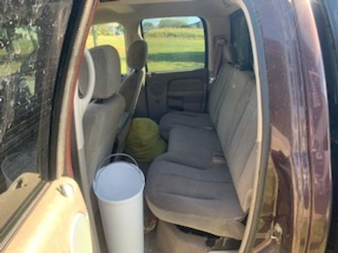 Used 2005 Dodge Ram 2500 Truck SLT image 12