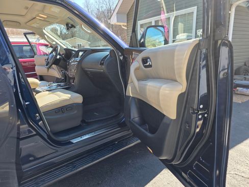 Used 2018 Nissan Armada SL w/ Premium Package image 12