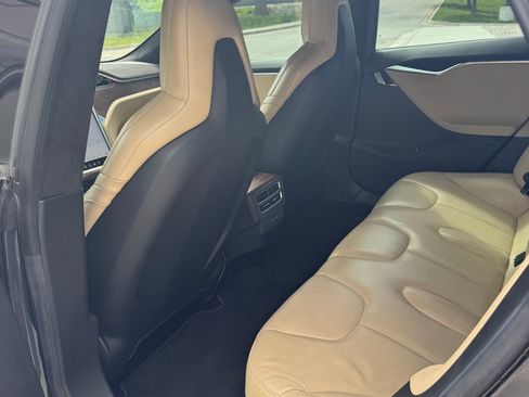Used 2016 Tesla Model S 60D AWD/4WD image 11