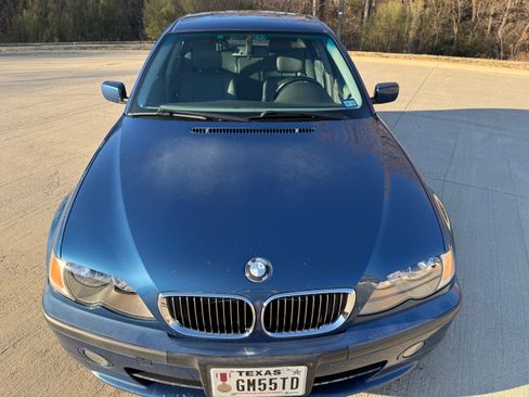 Used 2002 BMW 330i Sedan image 8