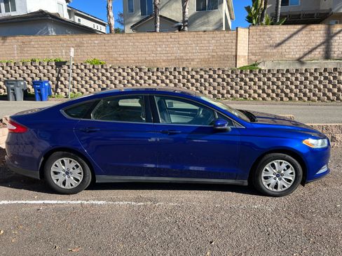 Used 2014 Ford Fusion S image 5