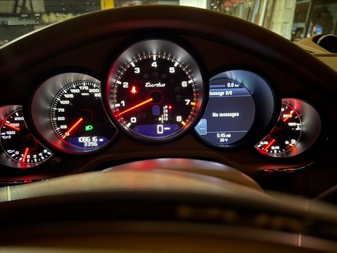 Used 2011 Porsche Panamera Turbo image 6