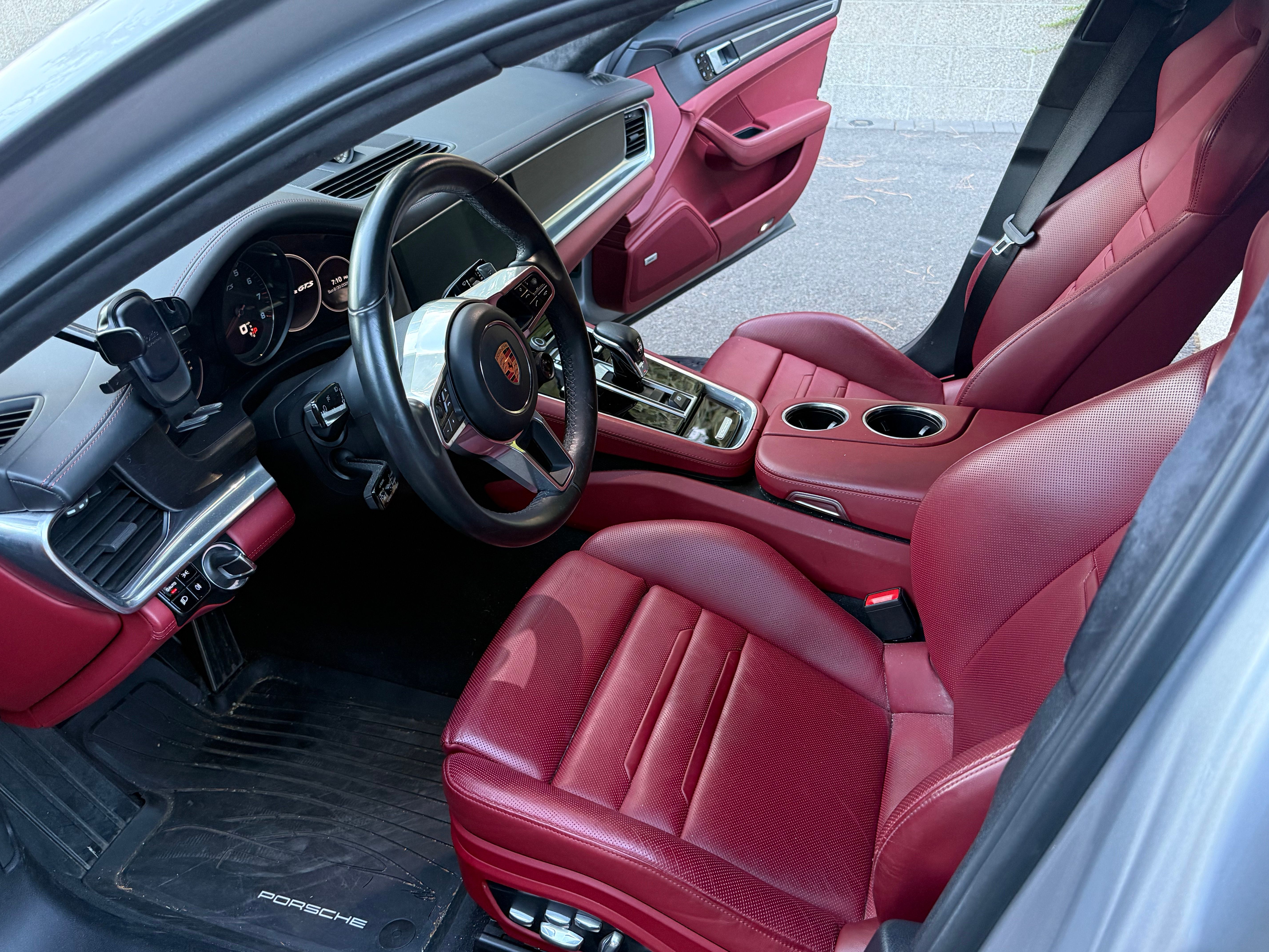 Used 2019 Porsche Panamera GTS AWD/4WD image 20