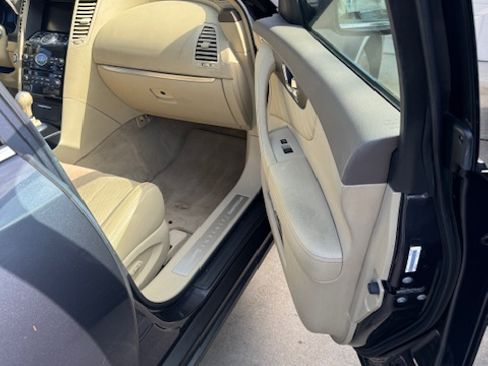 Used 2009 INFINITI FX35 2WD w/ Navigation Pkg image 12