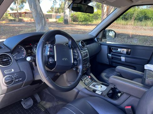 Used 2016 Land Rover LR4 HSE Silver Edition AWD/4WD image 20