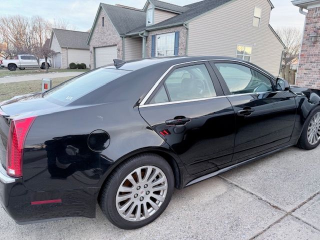 Used 2013 Cadillac CTS Luxury AWD/4WD image 2