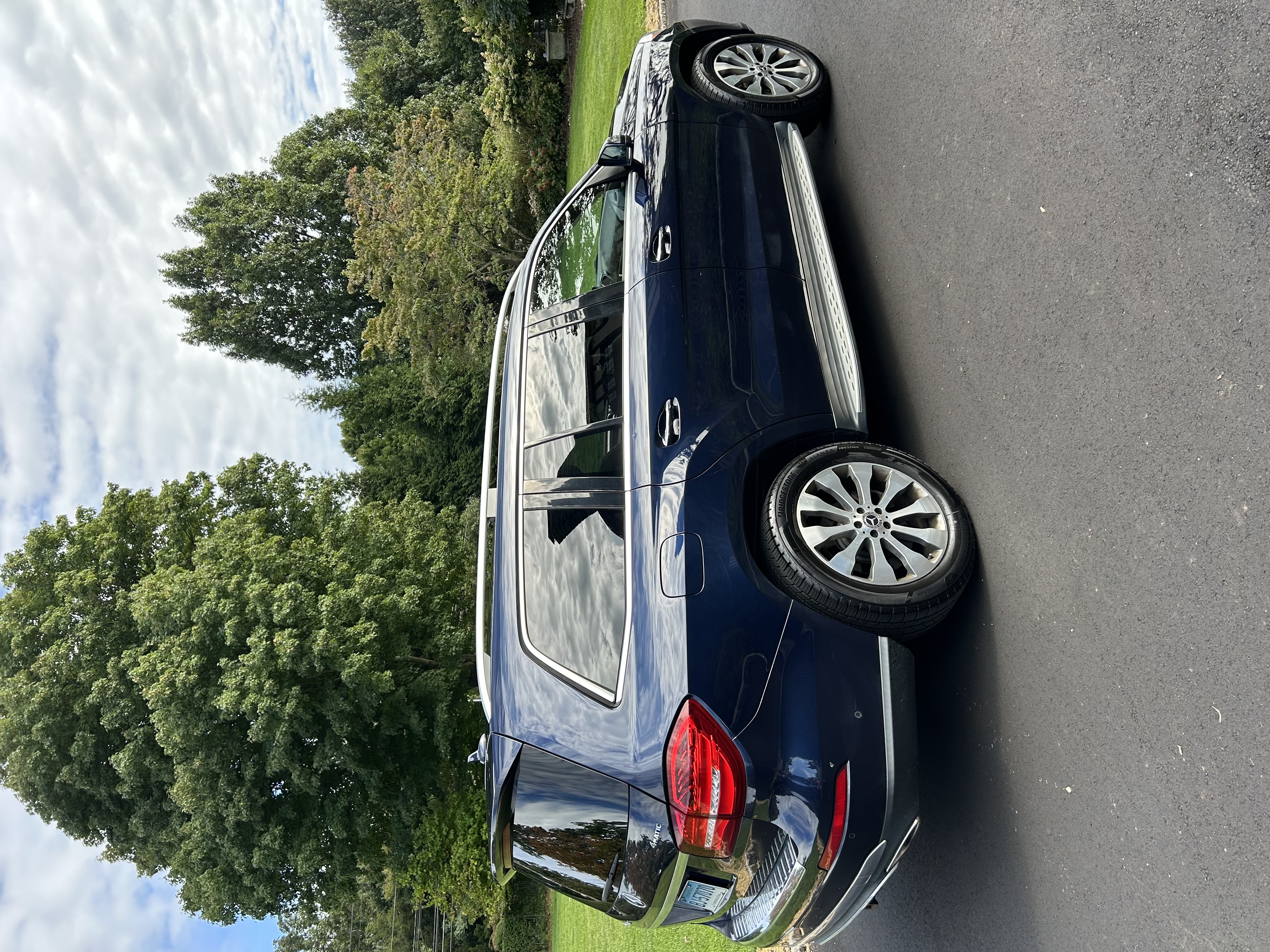 Used 2019 Mercedes-Benz GLS 450 4MATIC image 5