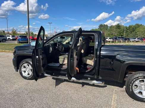 Used 2016 Chevrolet Silverado 1500 LTZ Z71 w/ LTZ Plus Package AWD/4WD image 6