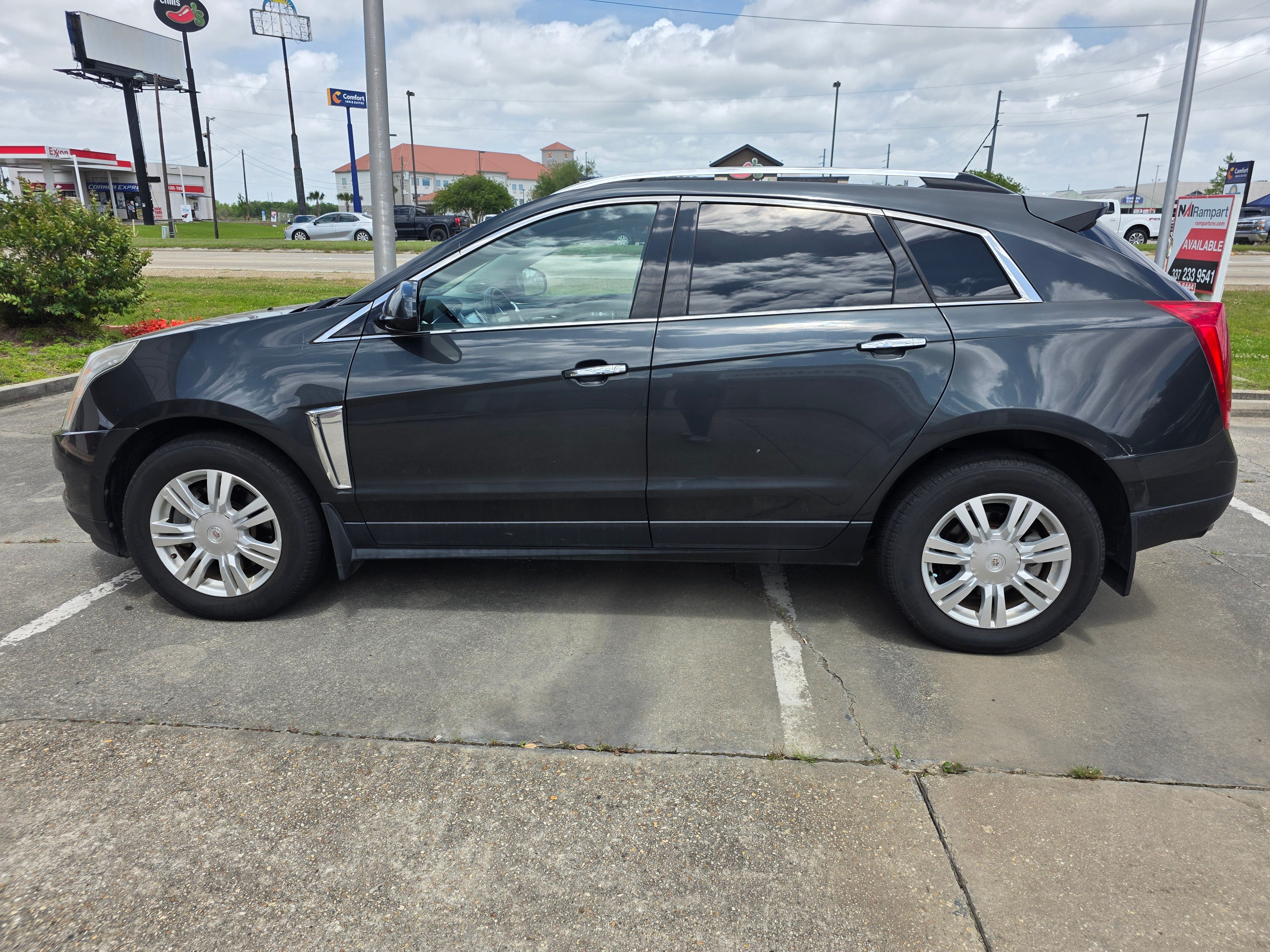 Used 2016 Cadillac SRX Luxury AWD/4WD image 4