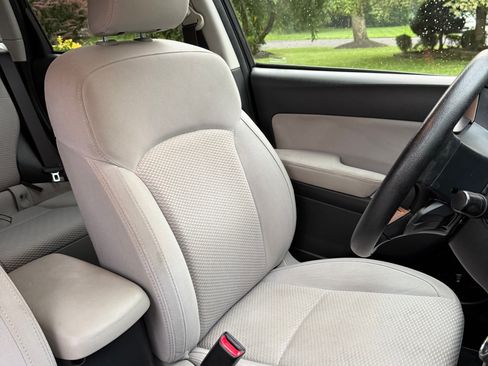 Used 2015 Subaru Forester 2.5i Premium w/ All-Weather Package AWD/4WD image 12