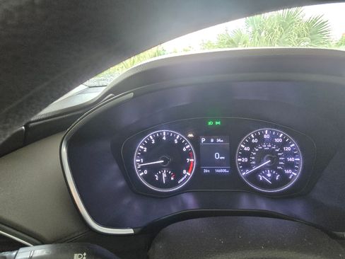 Used 2019 Hyundai Santa Fe SE image 13