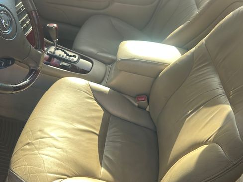 Used 2004 Lexus ES 330 FWD image 11