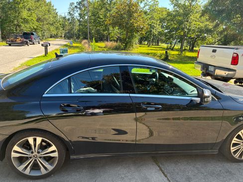 Used 2019 Mercedes-Benz CLA 250 4MATIC image 4