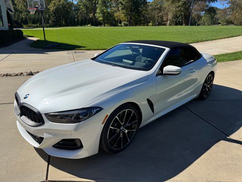 Used 2023 BMW 840i Convertible image 6