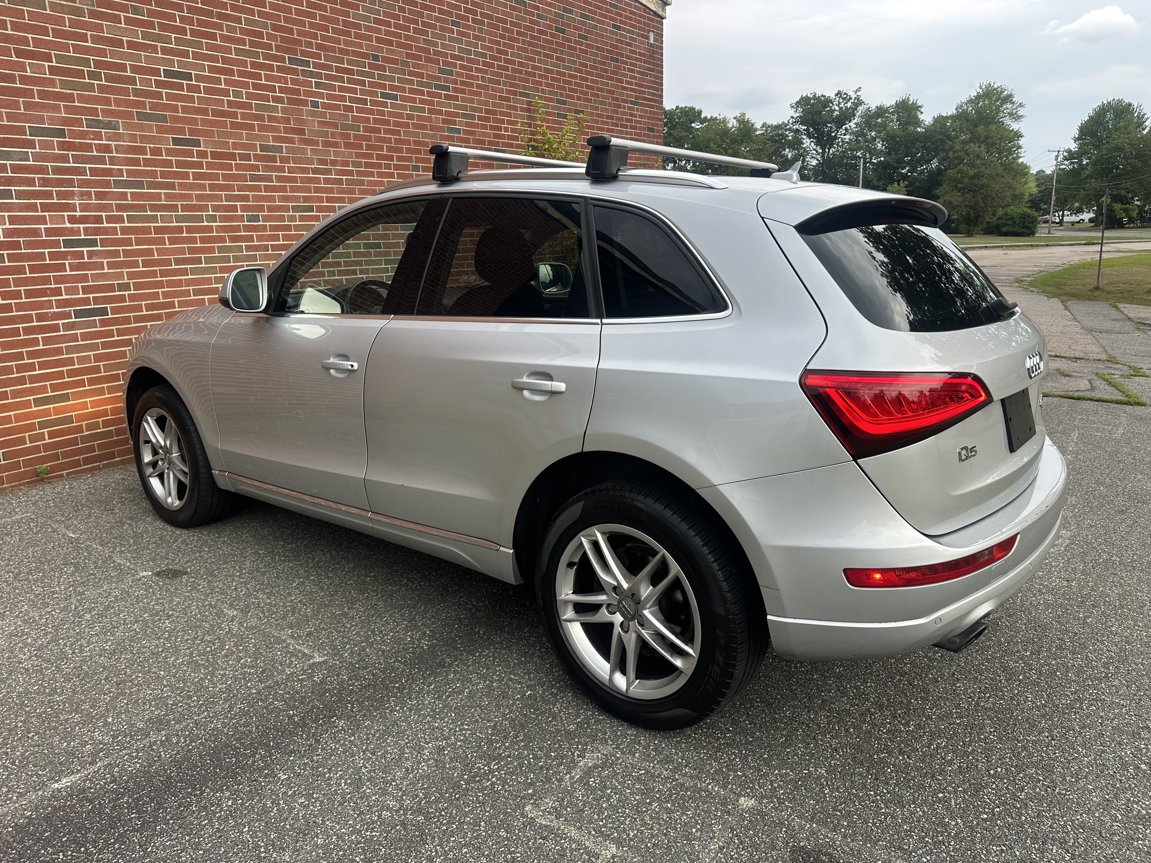Used 2014 Audi Q5 2.0T Premium Plus w/ Premium Plus Package AWD/4WD image 8