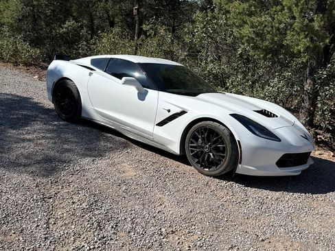 Used 2015 Chevrolet Corvette Stingray Coupe w/ ZF1 Appearance Package image 2