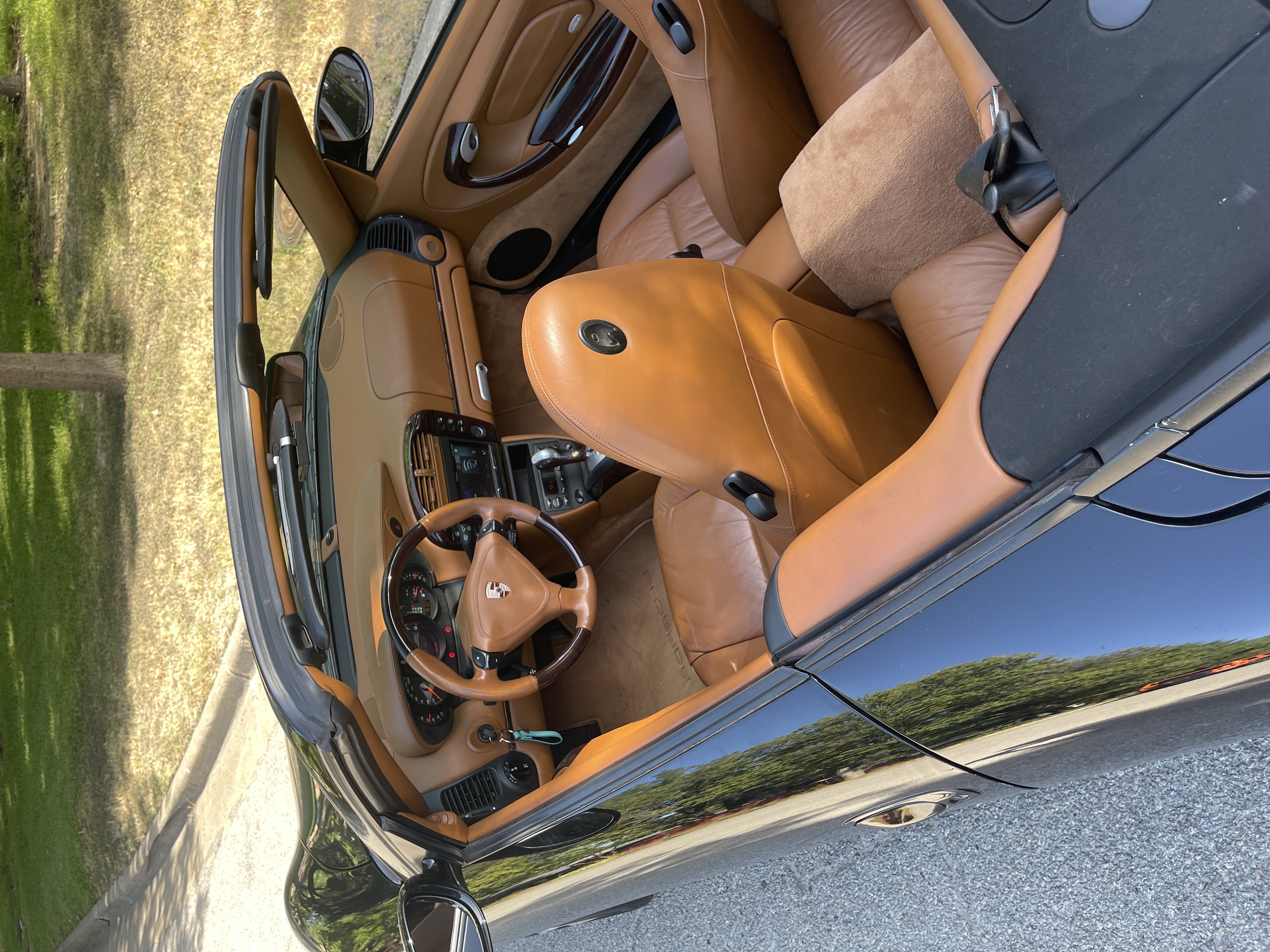 Used 2003 Porsche 911 Cabriolet image 16