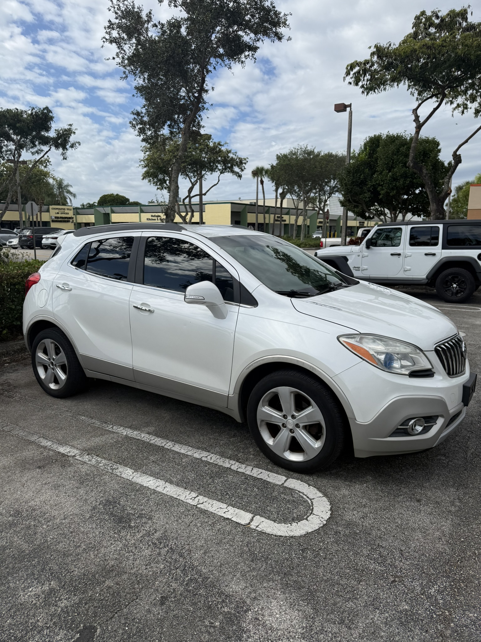 Used 2016 Buick Encore Leather FWD image 4