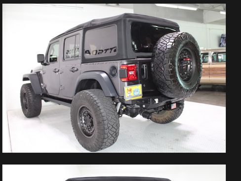 Used 2018 Jeep Wrangler Unlimited Sport S AWD/4WD image 16