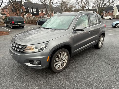 Used 2014 Volkswagen Tiguan SEL image 2