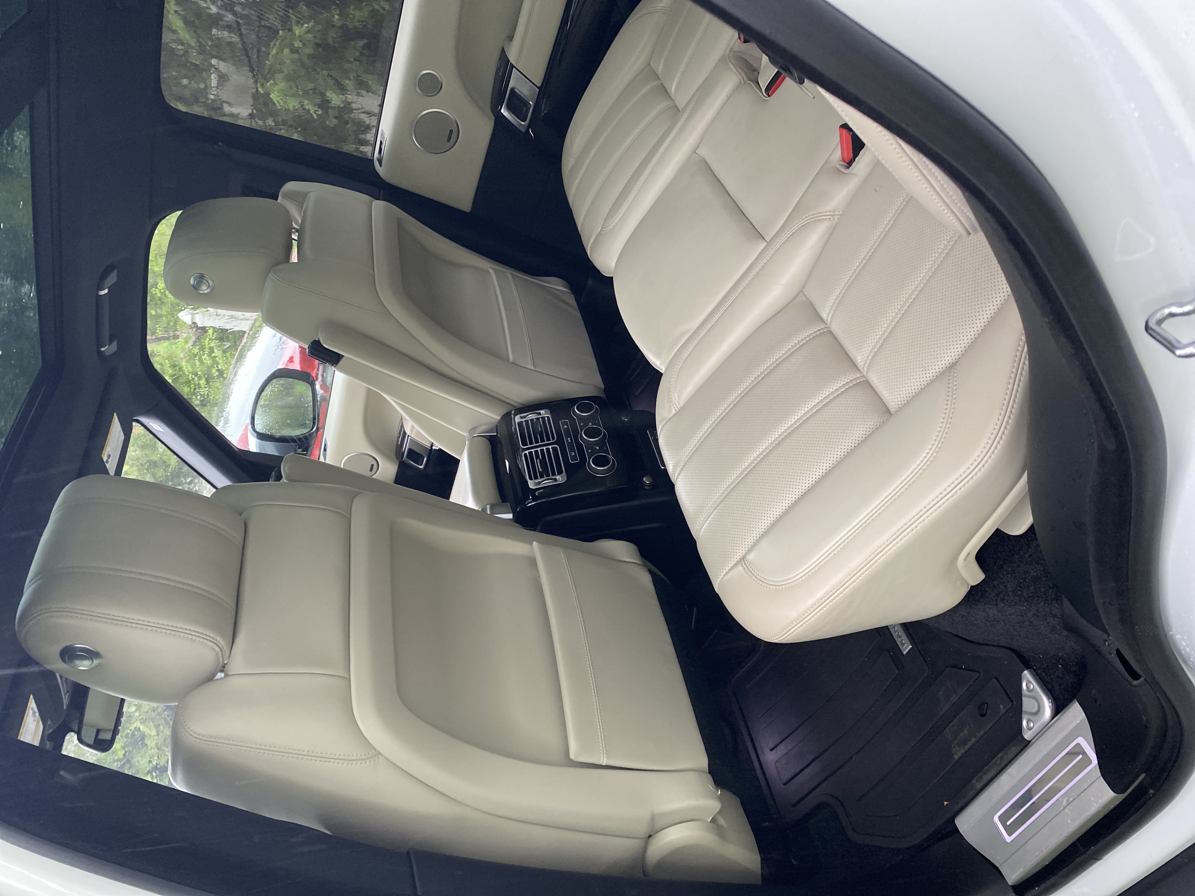 Used 2016 Land Rover Range Rover HSE AWD/4WD image 7