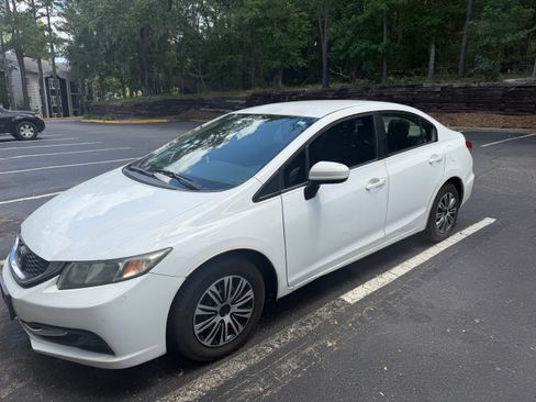 Used 2014 Honda Civic LX image 2