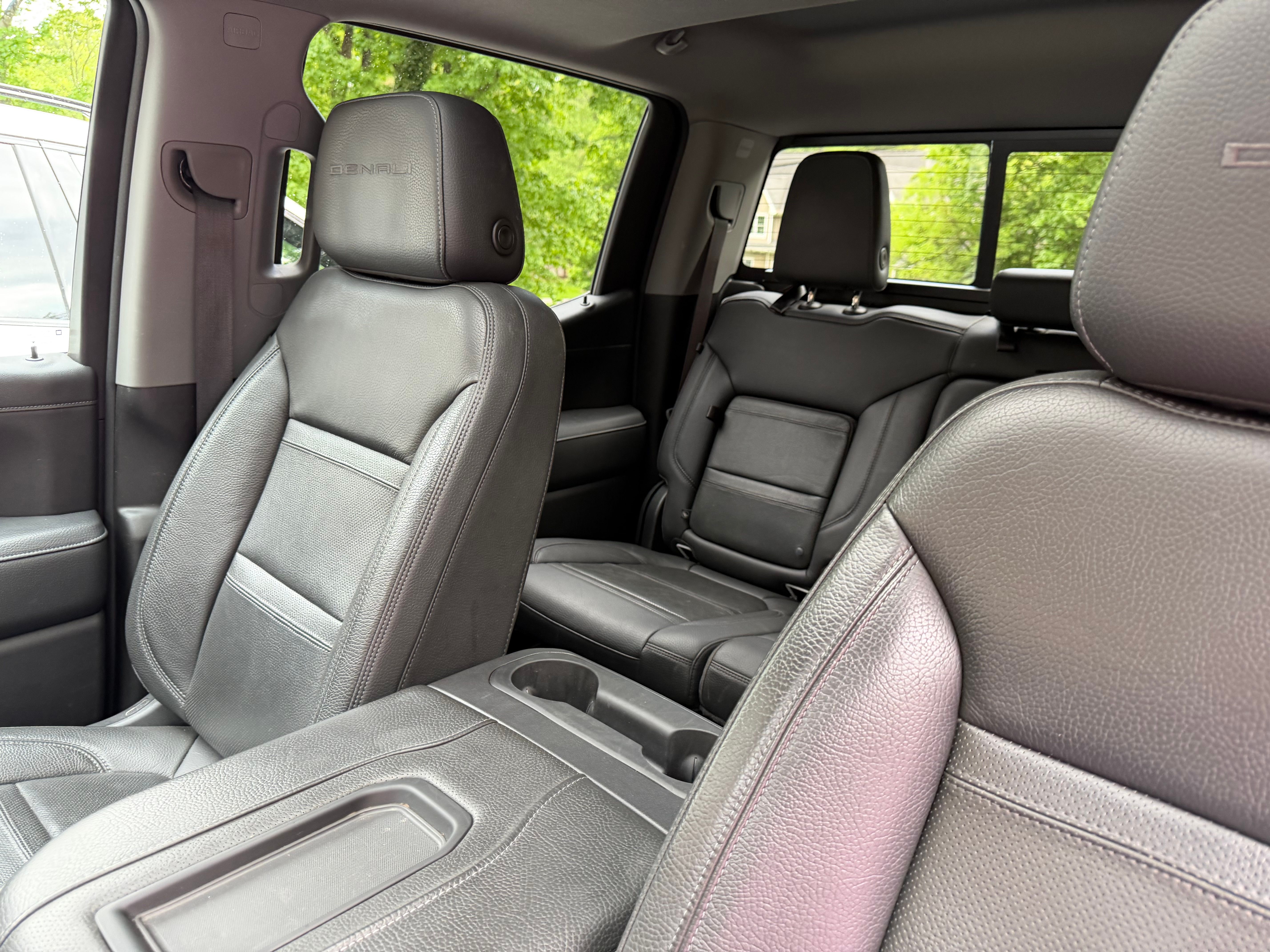 Used 2021 GMC Sierra 1500 Denali w/ Denali Ultimate Package AWD/4WD image 11