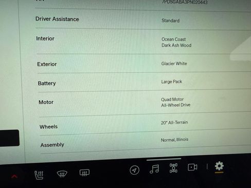 Used 2023 Rivian R1S Adventure AWD/4WD image 13