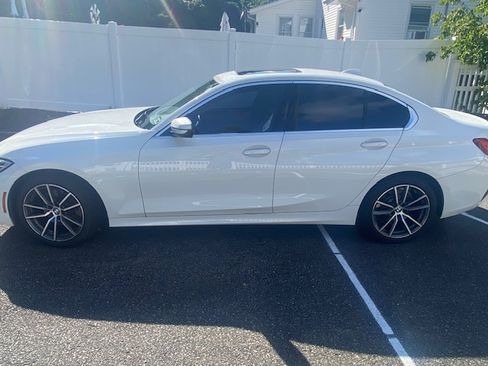 Used 2019 BMW 330i xDrive Sedan w/ Convenience Package AWD/4WD image 9