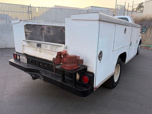 Used 2001 Ford F350 2WD Regular Cab DRW Super Duty image 8