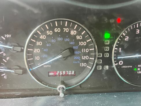 Used 2007 Lexus LX 470 470 Sport Utility 4D image 11