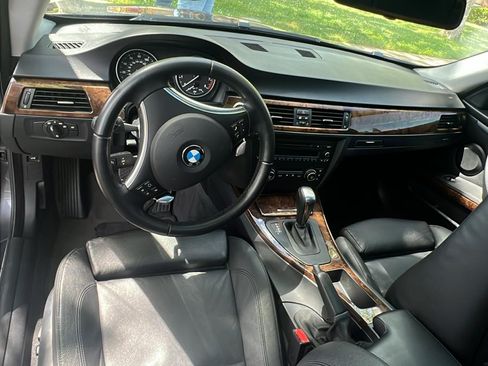 Used 2008 BMW 328i Coupe image 2