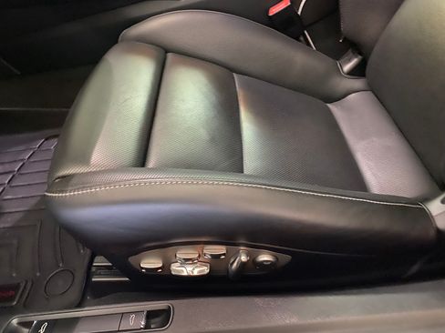 Used 2015 Porsche 911 Turbo S image 21