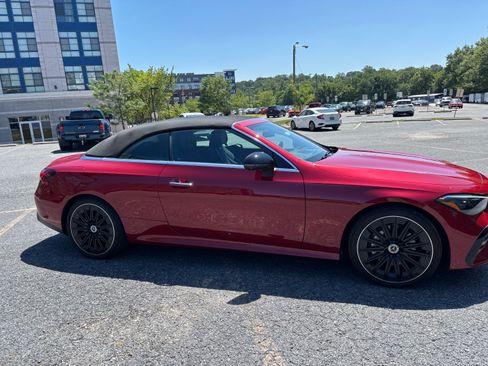 Used 2024 Mercedes-Benz CLE 300 4MATIC Cabriolet image 8