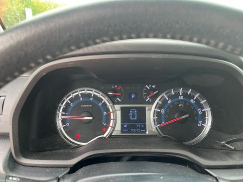 Used 2018 Toyota 4Runner SR5 Premium AWD/4WD image 9