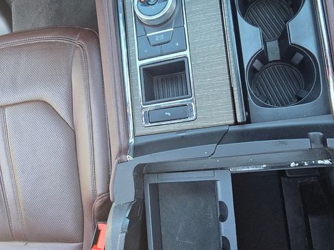 Used 2023 Ford Expedition Max Limited image 6