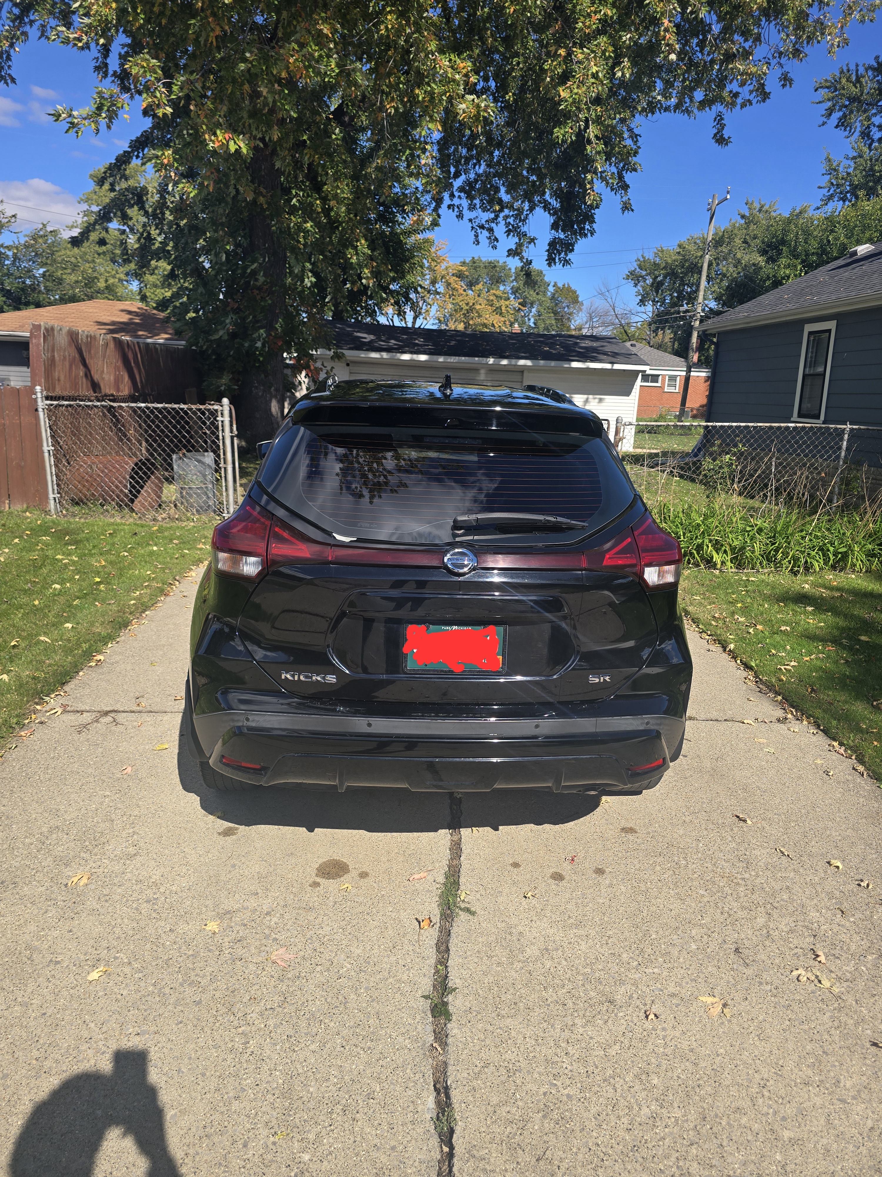 Used 2021 Nissan Kicks SR FWD image 6