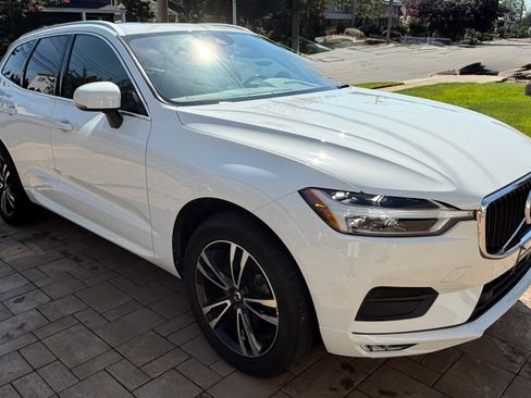 Used 2021 Volvo XC60 T5 Momentum w/ Protection Package AWD/4WD image 8