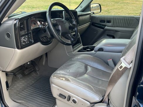 Used 2006 Chevrolet Avalanche Z66 w/ Sun And Sound Package image 8