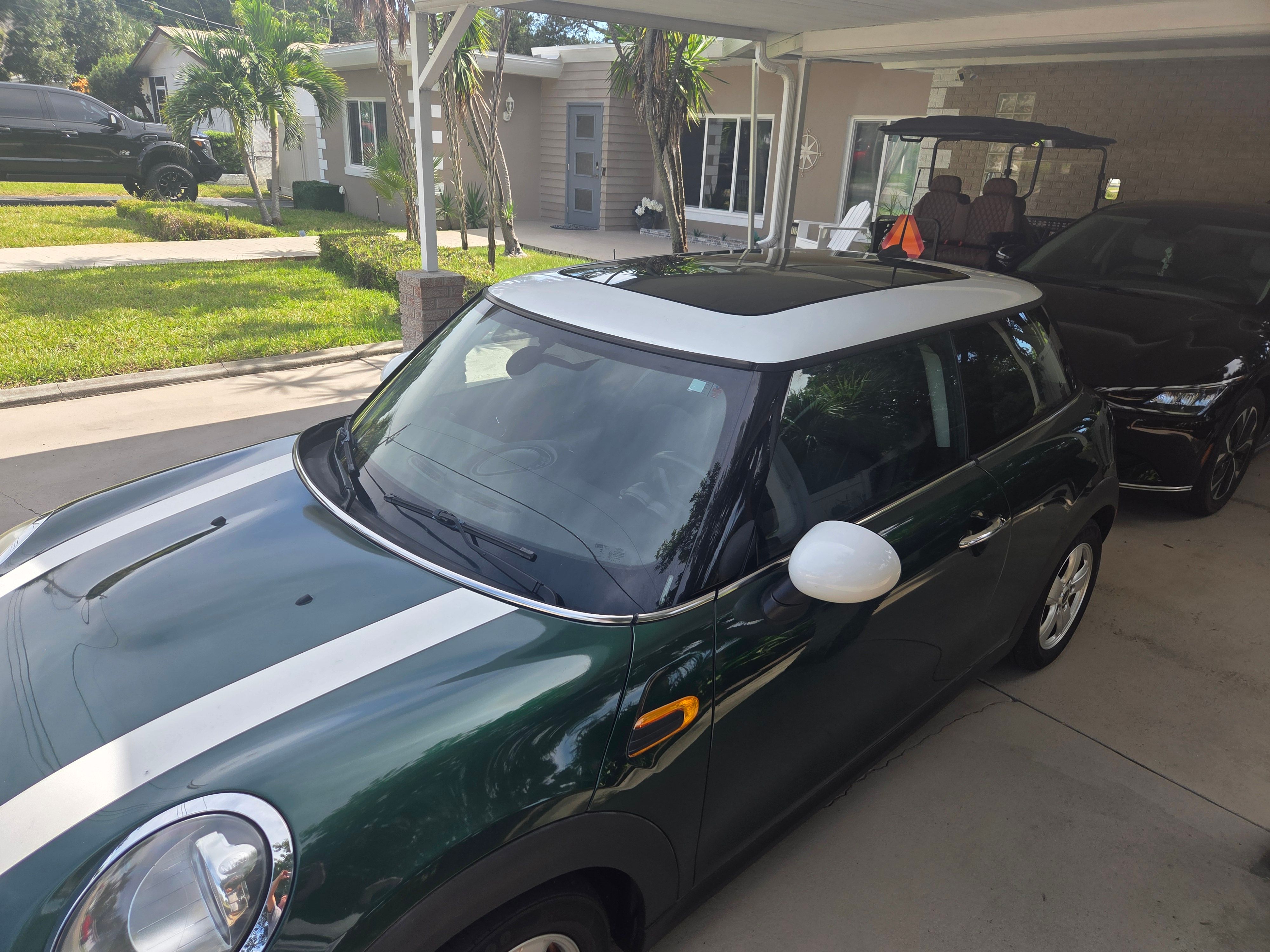 Used 2014 MINI Cooper 2-Door Hardtop w/ Premium Package 2 FWD image 14