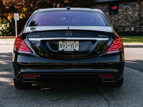 Used 2015 Mercedes-Benz S 550 4MATIC Sedan image 5