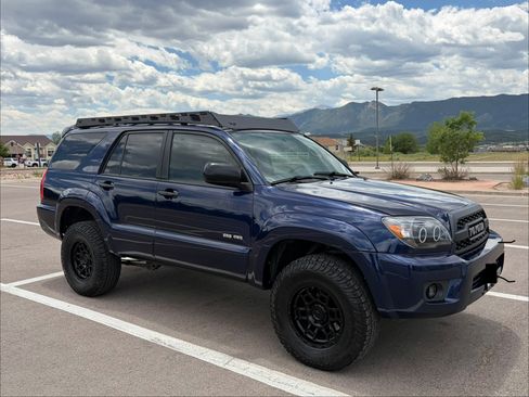 Used 2007 Toyota 4Runner Sport AWD/4WD image 4