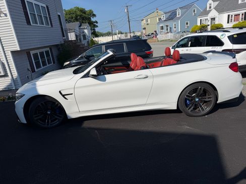 Used 2016 BMW M4 Convertible RWD image 13